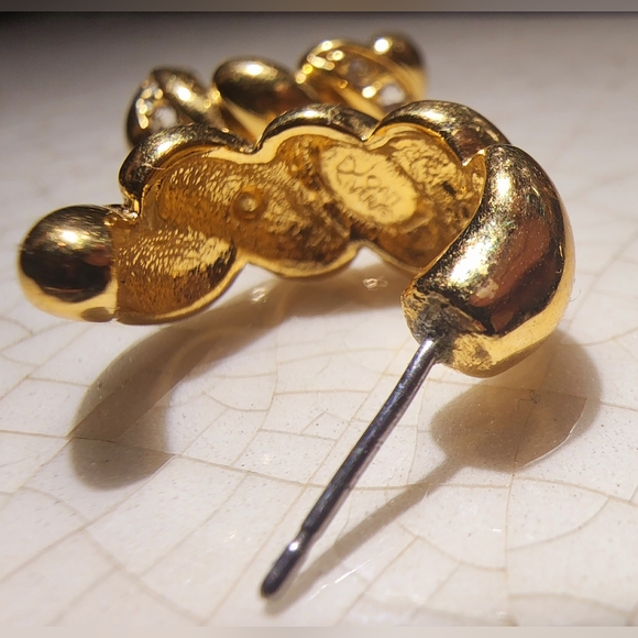 Joan Rivers gold tone premium alloy shrimp croissant rhinestone earrings - Picture 4 of 6